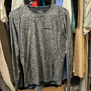 Craft women’s long sleeve athletic top size medium
